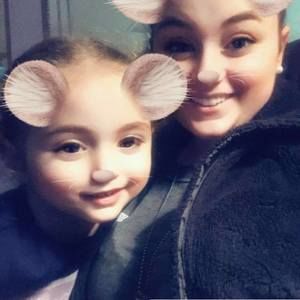 Meet your Posher, Katelyn